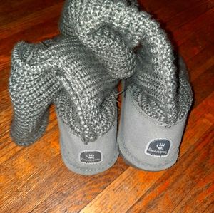 Bearpaw knit boots